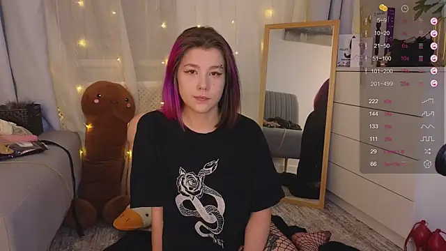 Snapshot of Mira_Falls chatting on 12.22.24 Mira Falls online show from 12.22.24