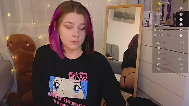 Snapshot of Mira_Falls chatting on 12.26.24 Mira Falls online show from 12.26.24