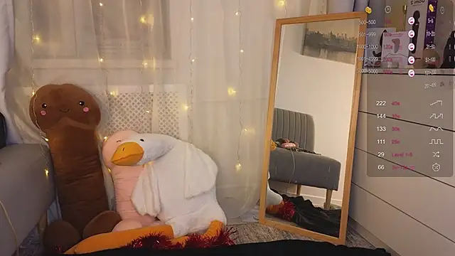 Snapshot of Mira_Falls chatting on 12.27.24 Mira Falls online show from 12.27.24