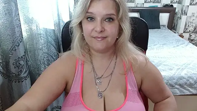 Snapshot of Boolochka chatting on 07.15.26 Boolochka online show from 07.15.26