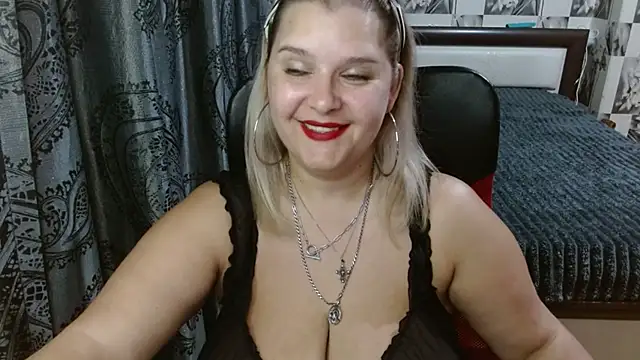 Snapshot of Boolochka chatting on 07.17.26 Boolochka online show from 07.17.26