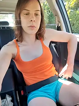 TsSnailGirl69 online show from 09.22.25