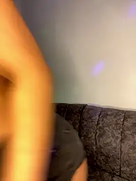 Shantal Lovee online show from 01.08.26