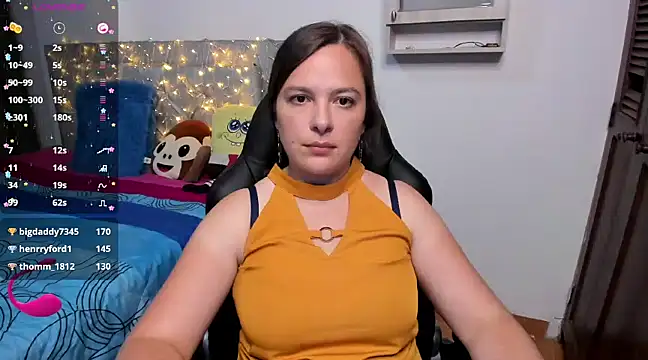 Snapshot of angelaagomez chatting on 12.19.24 angelaagomez online show from 12.19.24