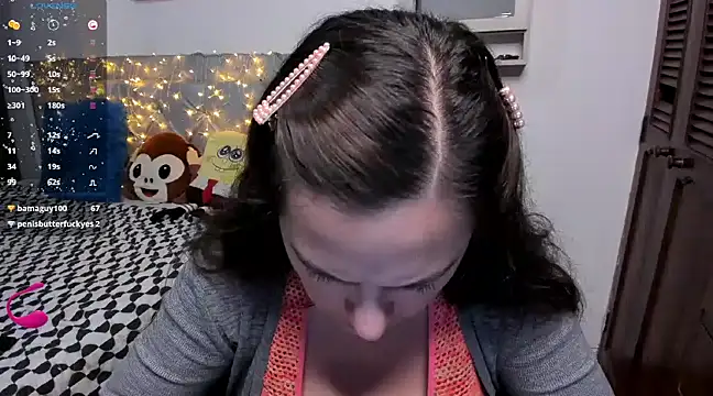 Snapshot of angelaagomez chatting on 03.13.25 angelaagomez online show from 03.13.25