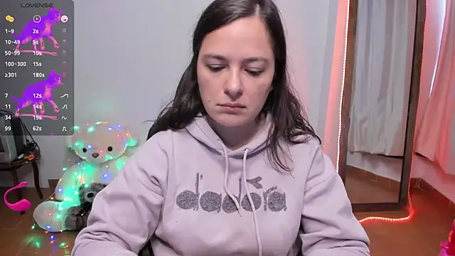 angelaagomez online show from 09.20.25