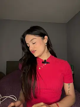 Snapshot of Sammy_pink chatting on 02.05.25 Sammy pink online show from 02.05.25