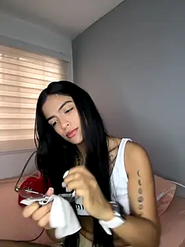 Snapshot of Sammy_pink chatting on 09.22.25 Sammy pink online show from 09.22.25