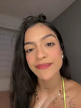 Snapshot of Sammy_pink chatting on 09.27.25 Sammy pink online show from 09.27.25