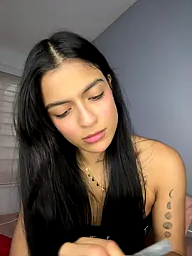 Snapshot of Sammy_pink chatting on 09.28.25 Sammy pink online show from 09.28.25