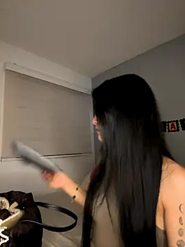 Snapshot of Sammy_pink chatting on 11.08.25 Sammy pink online show from 11.08.25