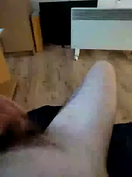 Snapshot of MrNoBoDy000 chatting on 12.29.24 MrNoBoDy000 online show from 12.29.24