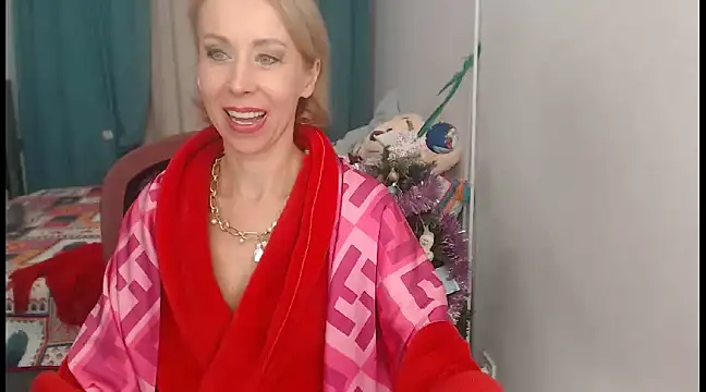 LuxuryNika online show from 12.31.24