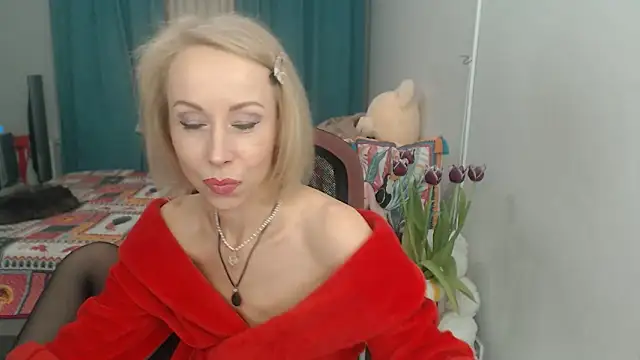 LuxuryNika online show from 03.17.25