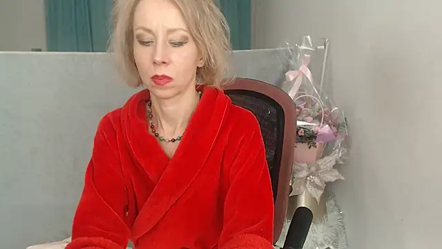 LuxuryNika online show from 02.04.26