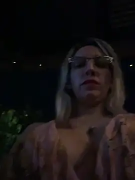 Gatitacarlita online show from 12.28.24