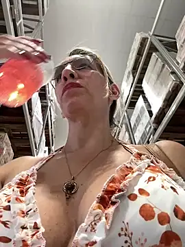 Gatitacarlita online show from 01.11.25