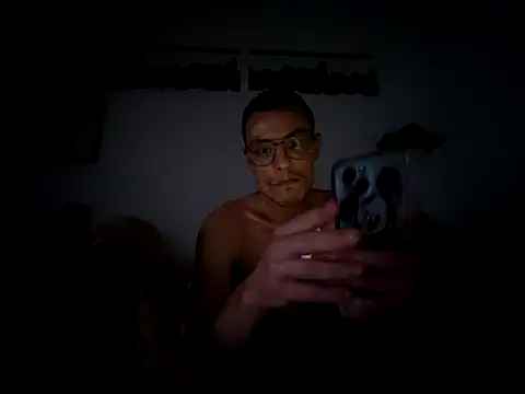 malpka25 online show from 10.28.25