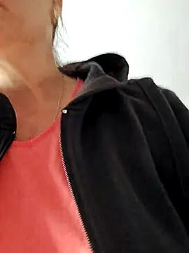 IsabelleCraft online show from 11.03.25