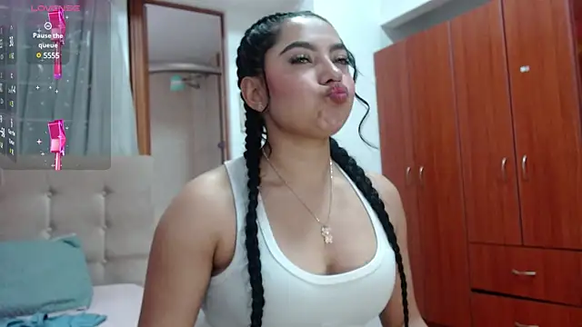 valevicious online show from 02.21.25