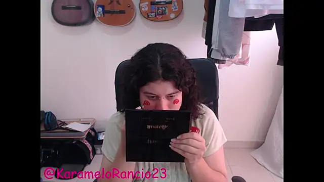 Snapshot of Smoke_trip_Alicia chatting on 03.07.25 Smoke trip Alicia online show from 03.07.25