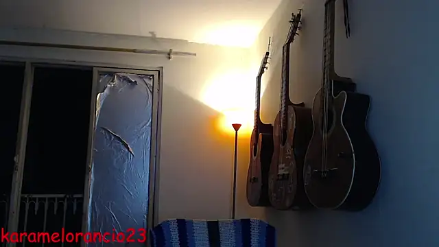 Snapshot of Smoke_trip_Alicia chatting on 09.16.25 Smoke trip Alicia online show from 09.16.25