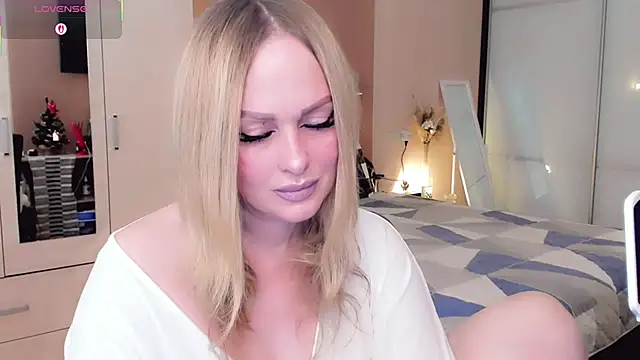 Snapshot of Libby_Nora chatting on 01.12.26 Libby Nora online show from 01.12.26