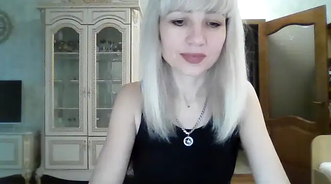 Snapshot of BarbaraKim chatting on 01.08.25 BarbaraKim online show from 01.08.25