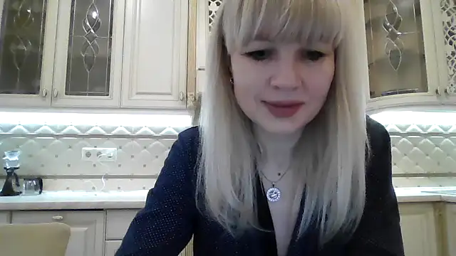 Snapshot of BarbaraKim chatting on 04.14.26 BarbaraKim online show from 04.14.26