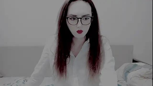 Snapshot of MinniMaksy chatting on 02.22.25 MinniMaksy online show from 02.22.25