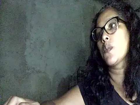 Snapshot of Damita999 chatting on 01.02.25 Damita999 online show from 01.02.25