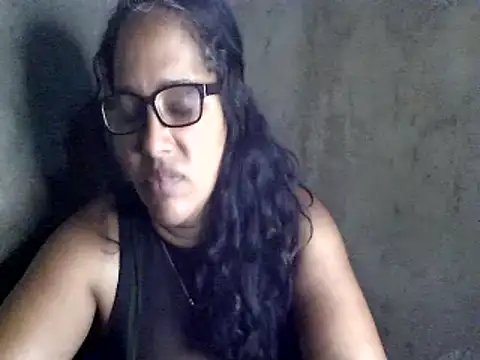 Snapshot of Damita999 chatting on 01.11.25 Damita999 online show from 01.11.25