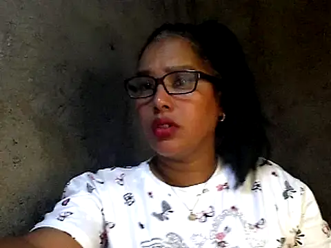 Snapshot of Damita999 chatting on 02.13.25 Damita999 online show from 02.13.25