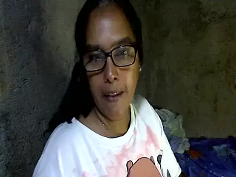 Snapshot of Damita999 chatting on 02.27.25 Damita999 online show from 02.27.25