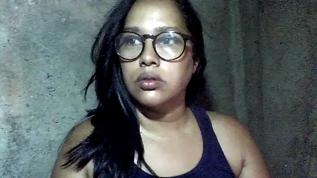 Snapshot of Damita999 chatting on 09.15.25 Damita999 online show from 09.15.25