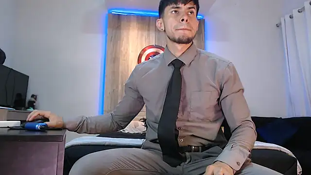 Andrew 4  online show from 02.21.25