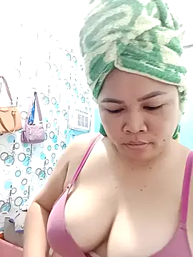 XXLorie 02 online show from 10.02.25