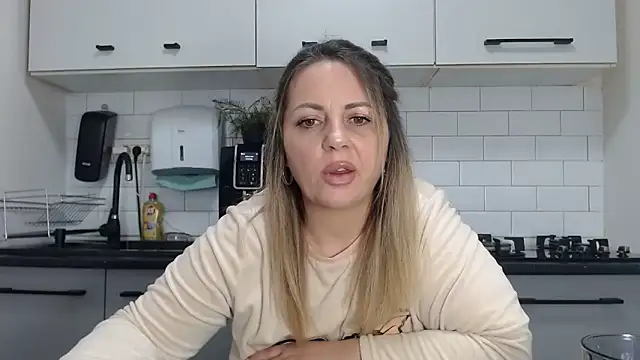 erikaerika online show from 12.08.24