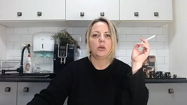 erikaerika online show from 01.11.25