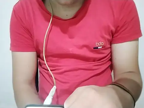 Snapshot of ivissonsilva1 chatting on 10.28.25 ivissonsilva1 online show from 10.28.25