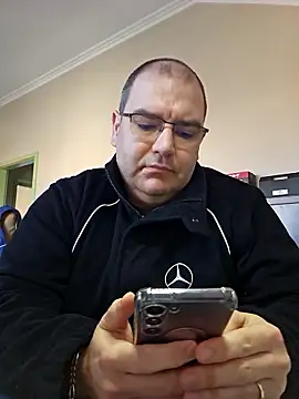 Andrew1900529 online show from 01.12.26