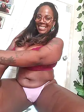 Adrilovechocolate online show from 12.11.24