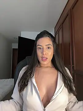 Snapshot of kamivolkano chatting on 02.24.25 kamivolkano online show from 02.24.25