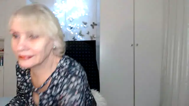 Snapshot of Ghertrude52 chatting on 02.20.25 Ghertrude52 online show from 02.20.25