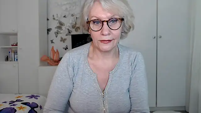 Snapshot of Ghertrude52 chatting on 03.02.25 Ghertrude52 online show from 03.02.25