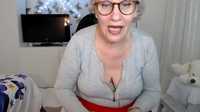 Snapshot of Ghertrude52 chatting on 03.12.25 Ghertrude52 online show from 03.12.25