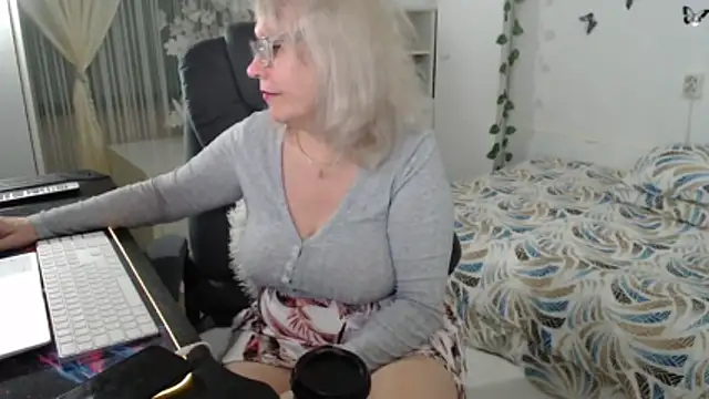 Ghertrude52 online show from 03.27.26