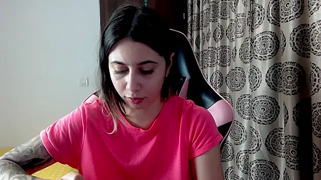 RoseDiamond06 online show from 12.15.24