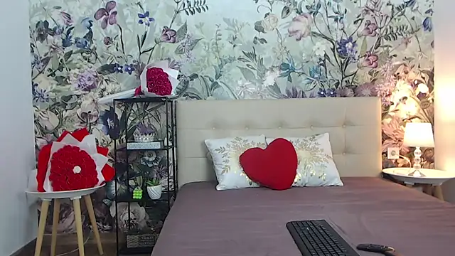 Snapshot of RoseDiamond06 chatting on 02.26.26 RoseDiamond06 online show from 02.26.26