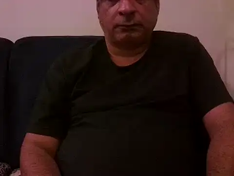 Snapshot of desipapaxxx chatting on 01.24.25 desipapaxxx online show from 01.24.25